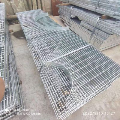 O carbono da plataforma Q235 galvanizou a raspagem de aço especial personalizado dado forma