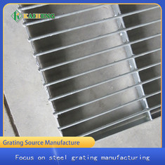 O mergulho quente do aço carbono Q235 galvanizou a gaiola do pombo da raspagem do Hdg da grade do metal