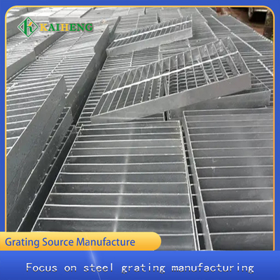 G303/30/100 galvanizou o assoalho de aço do metal raspa a raspagem para o dreno