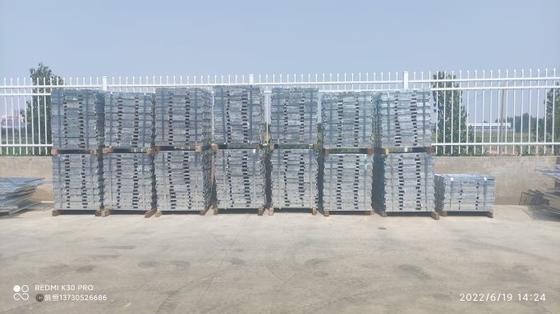 O mergulho quente de aço de prata branco de solda de pressão da raspagem do metal galvanizou