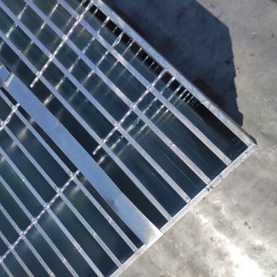 Metal de aço do carbono Q235 que raspa carregando o passo 30mm da barra
