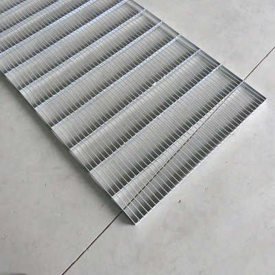 Assoalho galvanizado da grade do metal do mergulho Q235 quente que raspa para a vertente do pombo