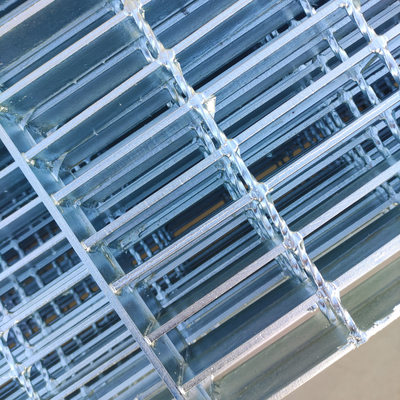 O mergulho quente do OEM galvanizou o metal de aço que raspa para a passagem da fase