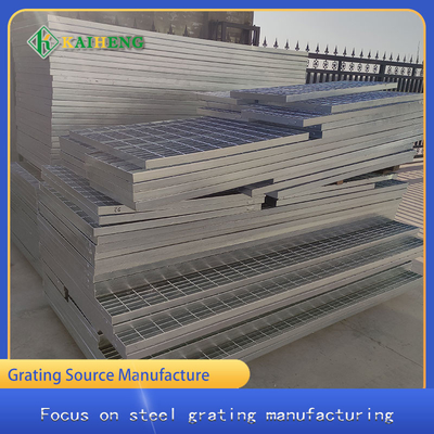 Metal de aço galvanizado de carregamento resistente à corrosão que raspa para a plataforma