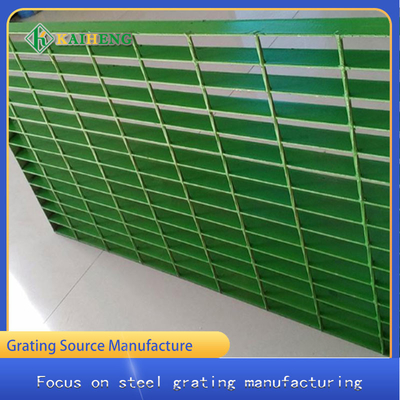 Metal de aço pintado isolado resistente ao calor que raspa para industrial