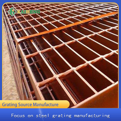 Metal de aço pintado isolado resistente ao calor que raspa para industrial