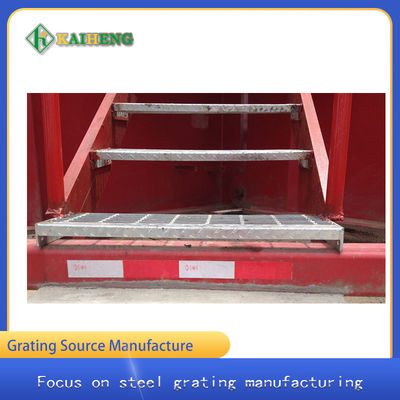 Passos de escada de aço quadriculados da grelha de T4 Platenosing que carregam barras no passo de 40mm