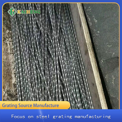 Produtos de fio torcidos do ferro do quadrado 4mm para o processamento de aço da placa de grade
