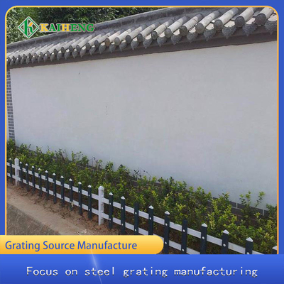 O gramado pequeno do PVC soldou o corrimão de Mesh Fencing Lawn Border Fence